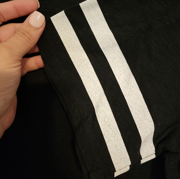 Old navy baseball style t-shirts - Picture 4 of 6